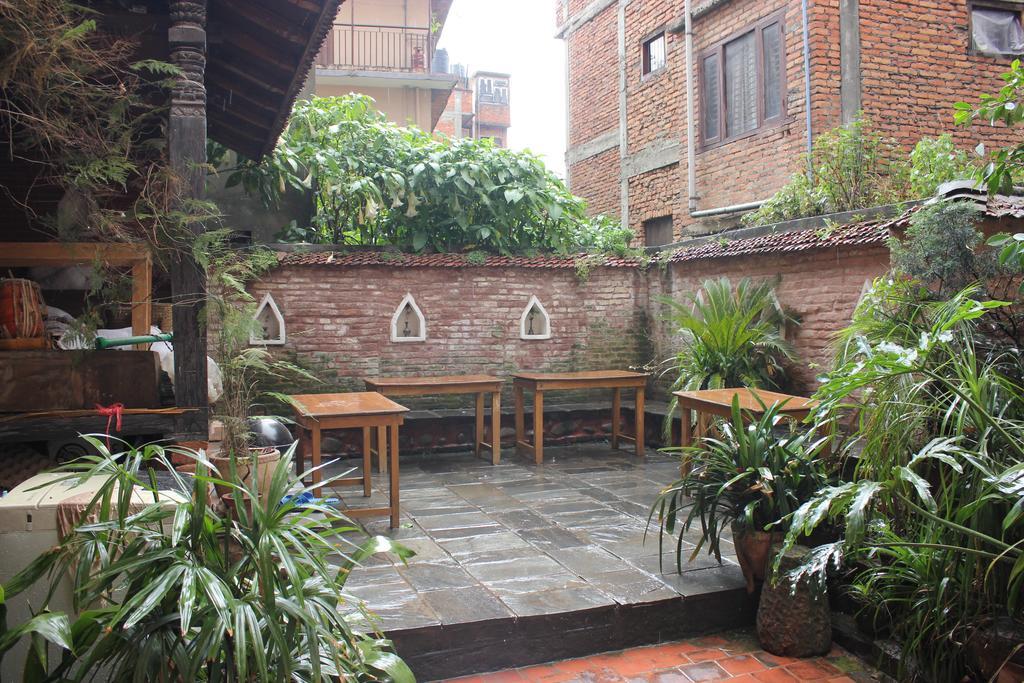 Goathchen Guest House Lalitpur Экстерьер фото